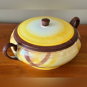 Vernon Kilns California Vernonware Organdie 10.5" Soup Tureen Covered Casserole